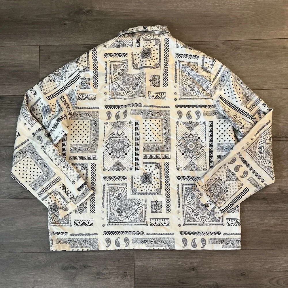 Dogg Supply by Snoop Dogg Mens 2XL Long Sleeve Pajama Top Cream Bandana Print